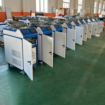 Máquina de solda a laser portátil de 1500 watts de alto desempenho para aço inoxidável